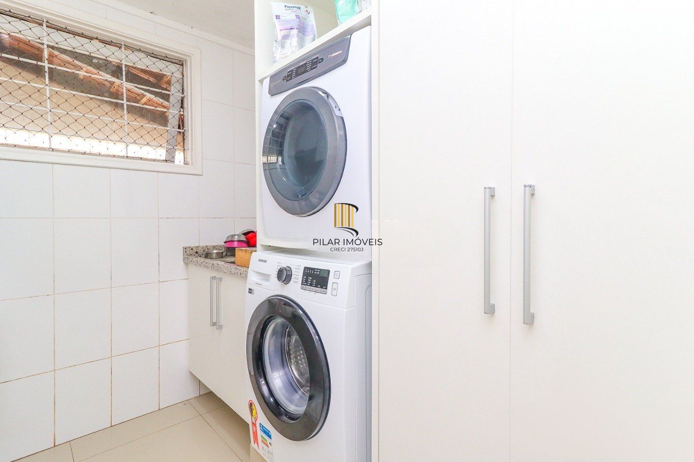 Casa de 3 dormitórios bairro Ipanema