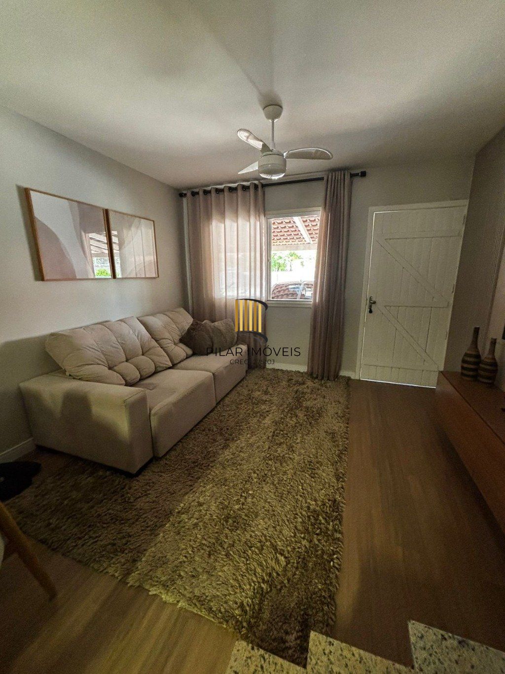 Casa com 2 dormitórios e 2 vagas de garagem em Canoas. - Pilar Imóveis