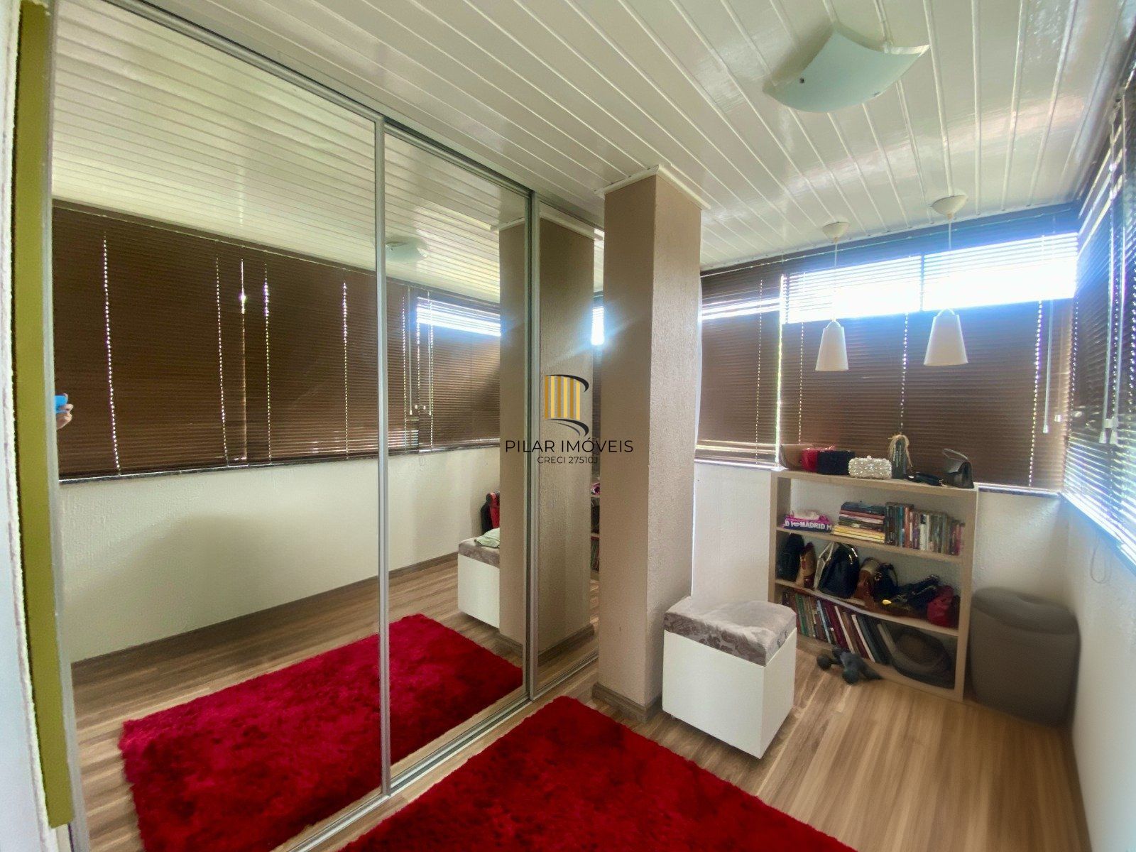 Apartamento com 3 quartos, 2 vagas e elevador no Bairro Vila Ipiranga