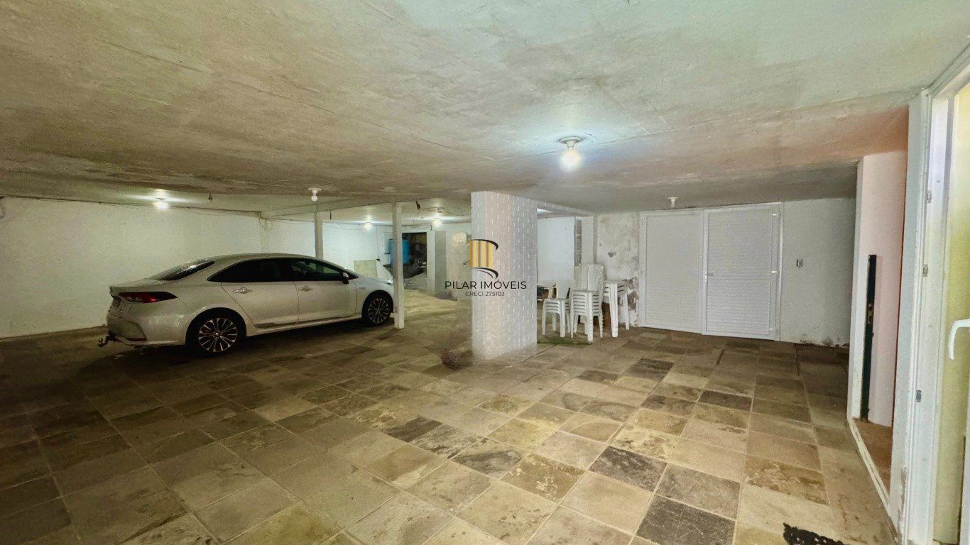 Casa com 4 Quartos e 4 banheiros, 600 m² por R$ 3.790.000 no Jardim Lindóia.