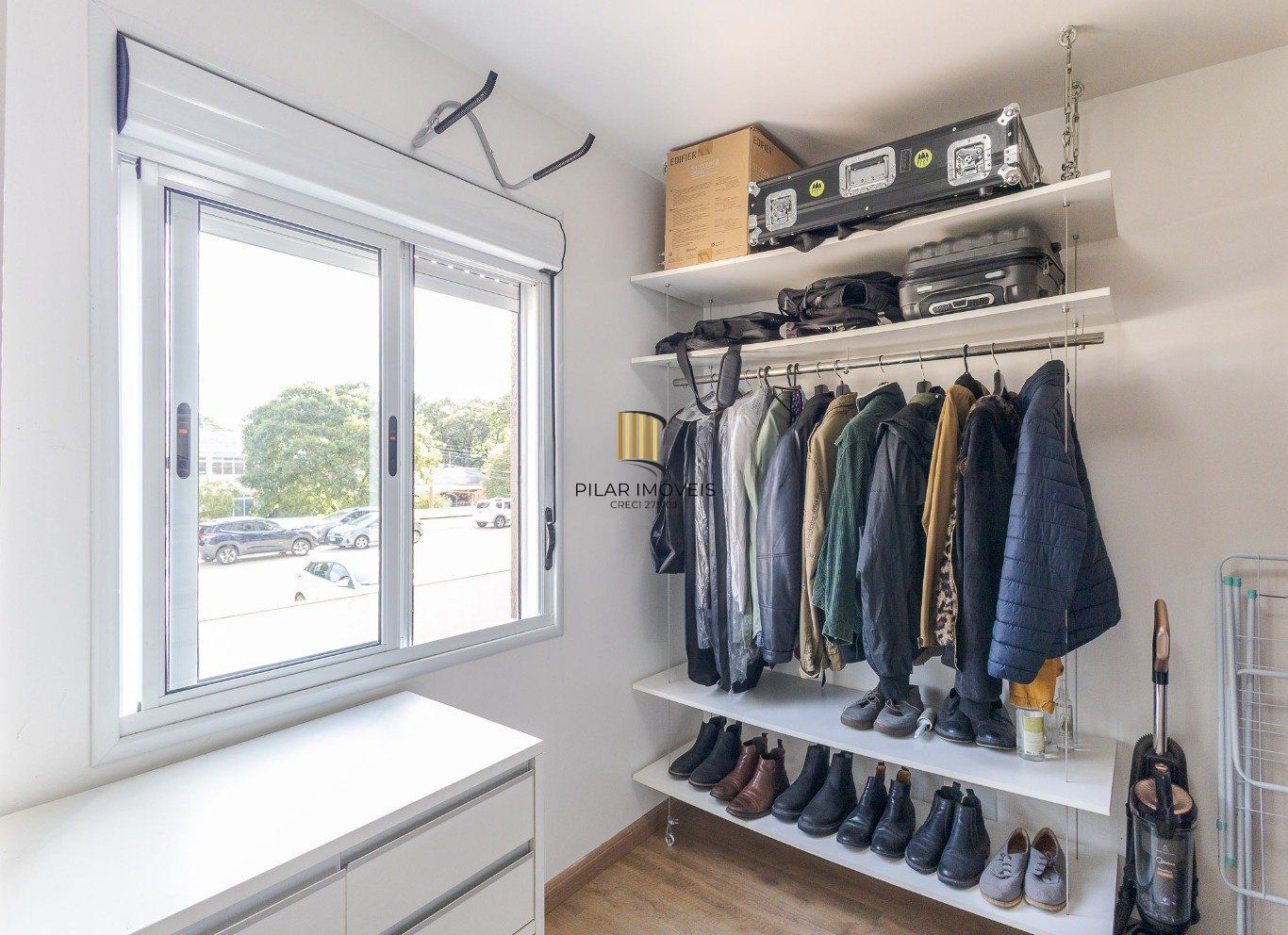 Apartamento de 2 quartos e 1 vaga de garagem no Bairro Partenon Porto Alegre.