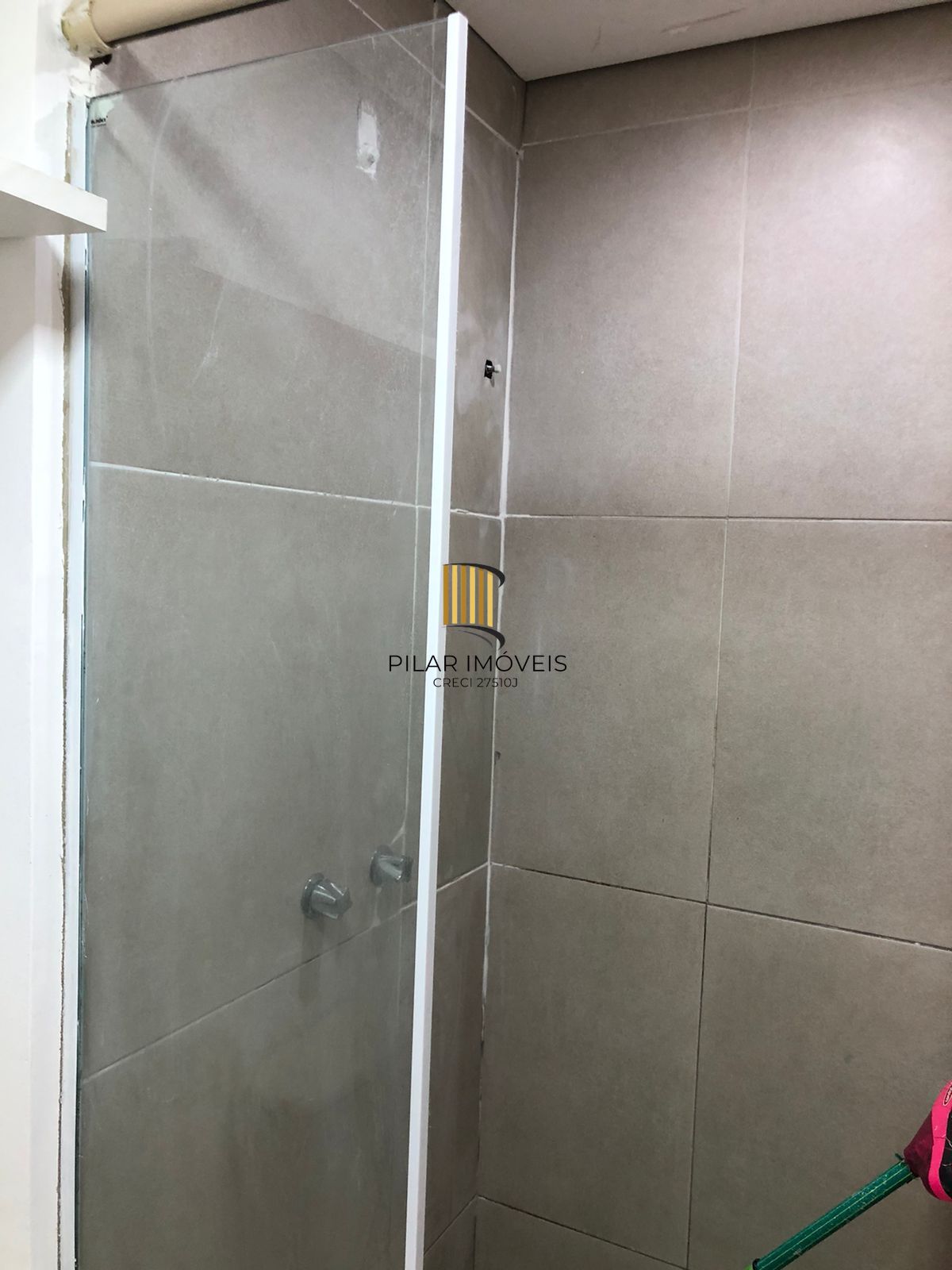 Apartamento com 3 Dormitórios, elevador vaga e 2 Sacadas no Menino Deus