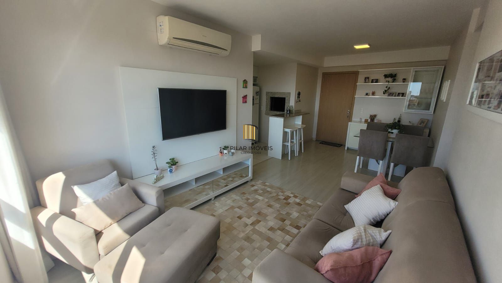 Apartamento mobiliado de 2 quartos, elevador e 1 vaga Jardim Lindóia