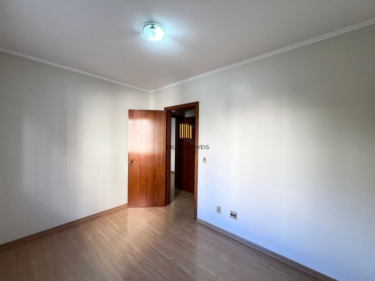 Apartamento de 2 quartos, elevador 1 vaga de garagem em Canoas.
