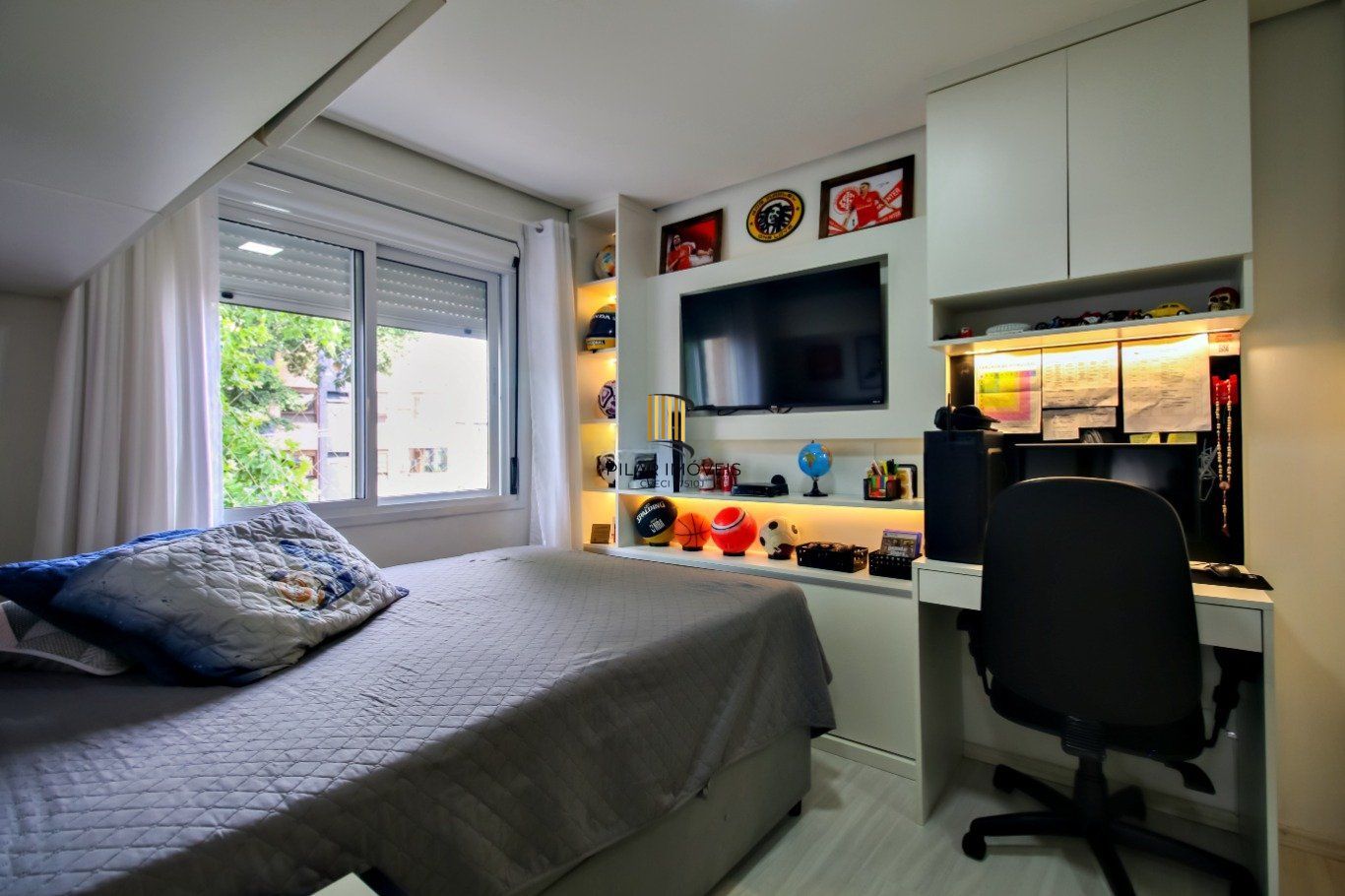 Apartamento com 2 quartos e 76m² à venda em Cristo Redentor, Porto Alegre.