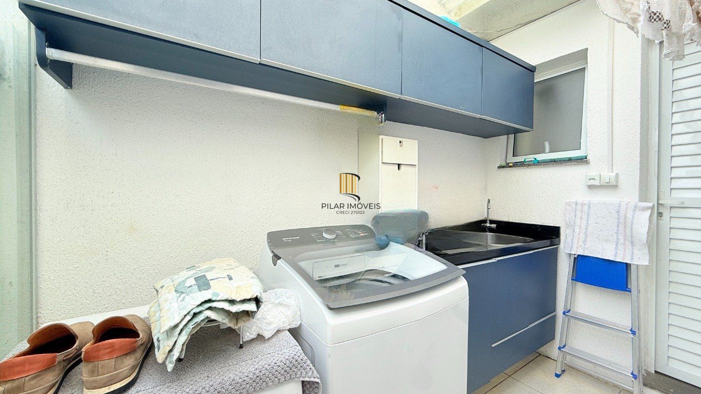 Casa em condomínio fechado com 4 dormitórios bairro Agronomia.