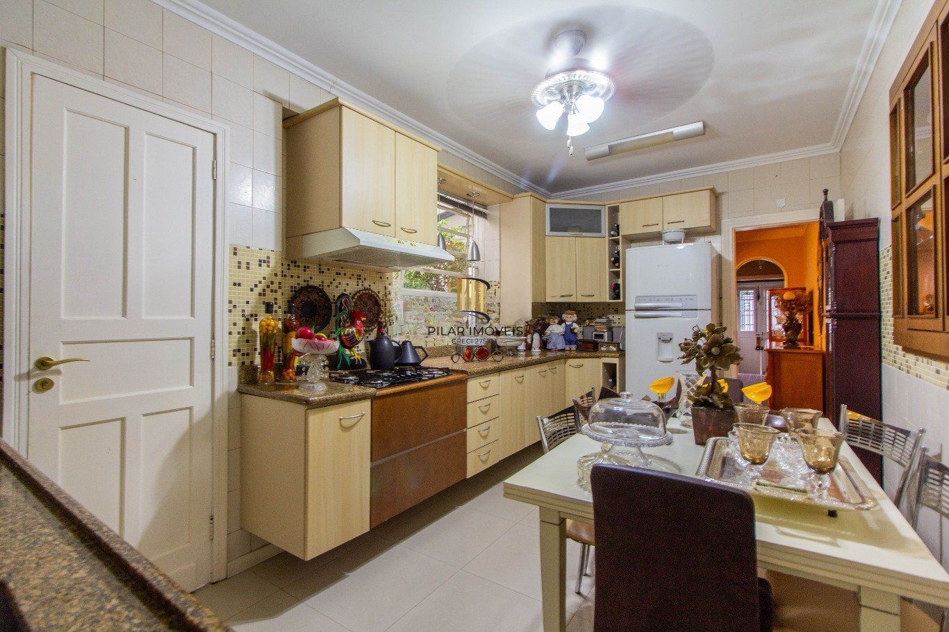 Casa semi mobiliada de 4 quartos bairro Floresta