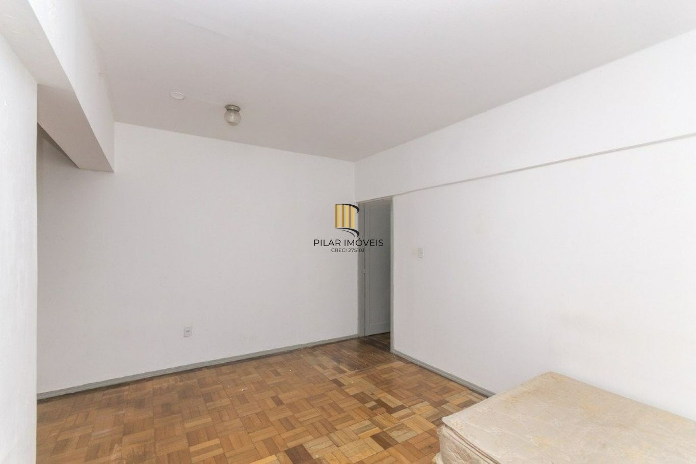 Apartamento de 3 dormitórios com 89 metros privativos no Centro.