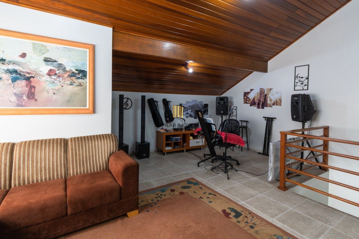 Casa Sobrado 3 dormitórios com suíte, piscina e sótão no Ecoville