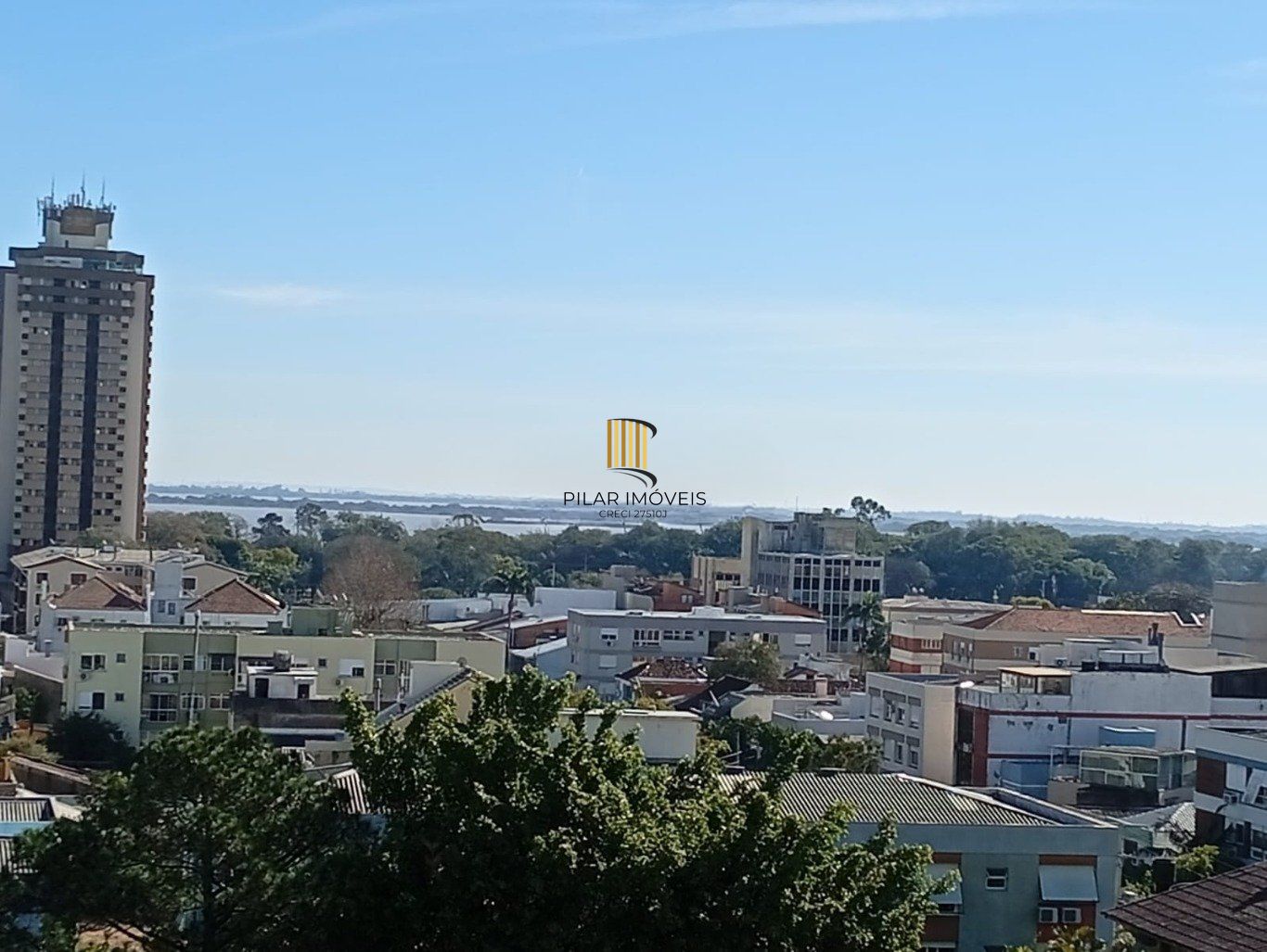 Apartamento de 3 dormitórios no bairro Menino Deus
