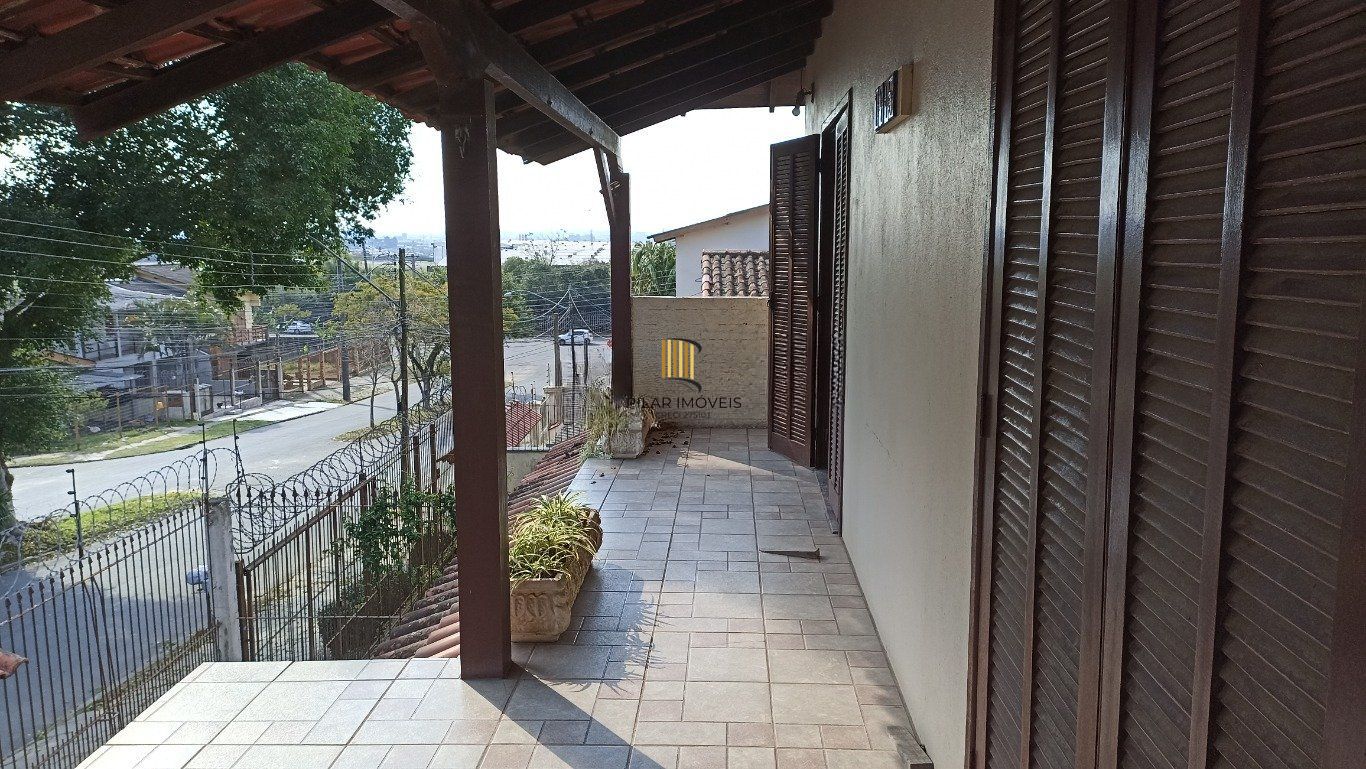 Casa de 3 dormitórios bairro Santa Fé