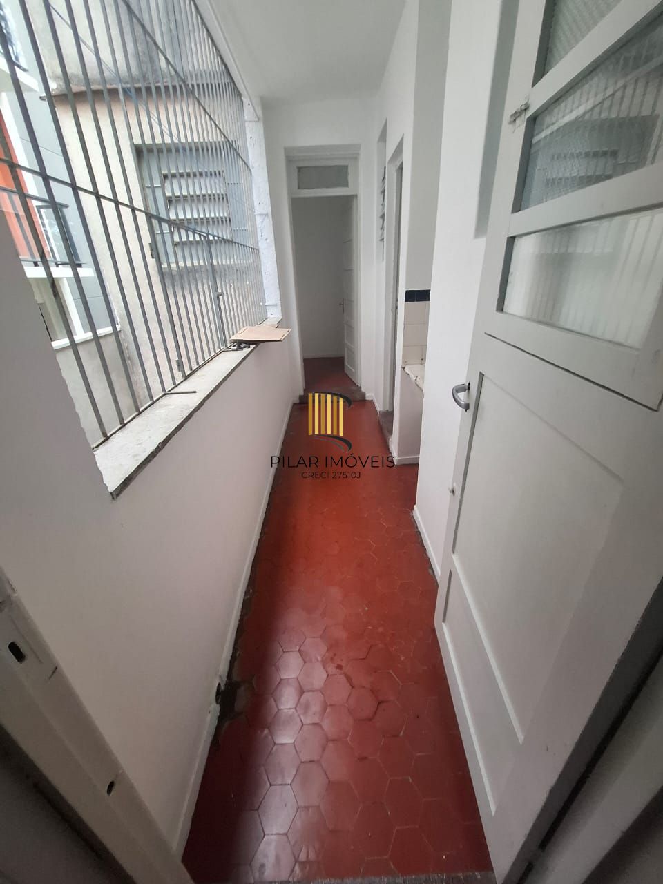 Apartamento com 108 metros privativos com 2 dormitórios na Rua Santa Cecilia.