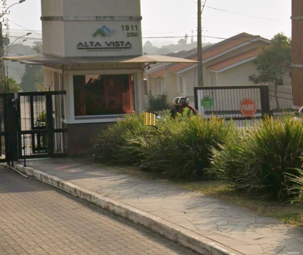 Casa de Condomínio com 1 Quarto e 2 vagas à venda, térreo com 108m² - Formoza