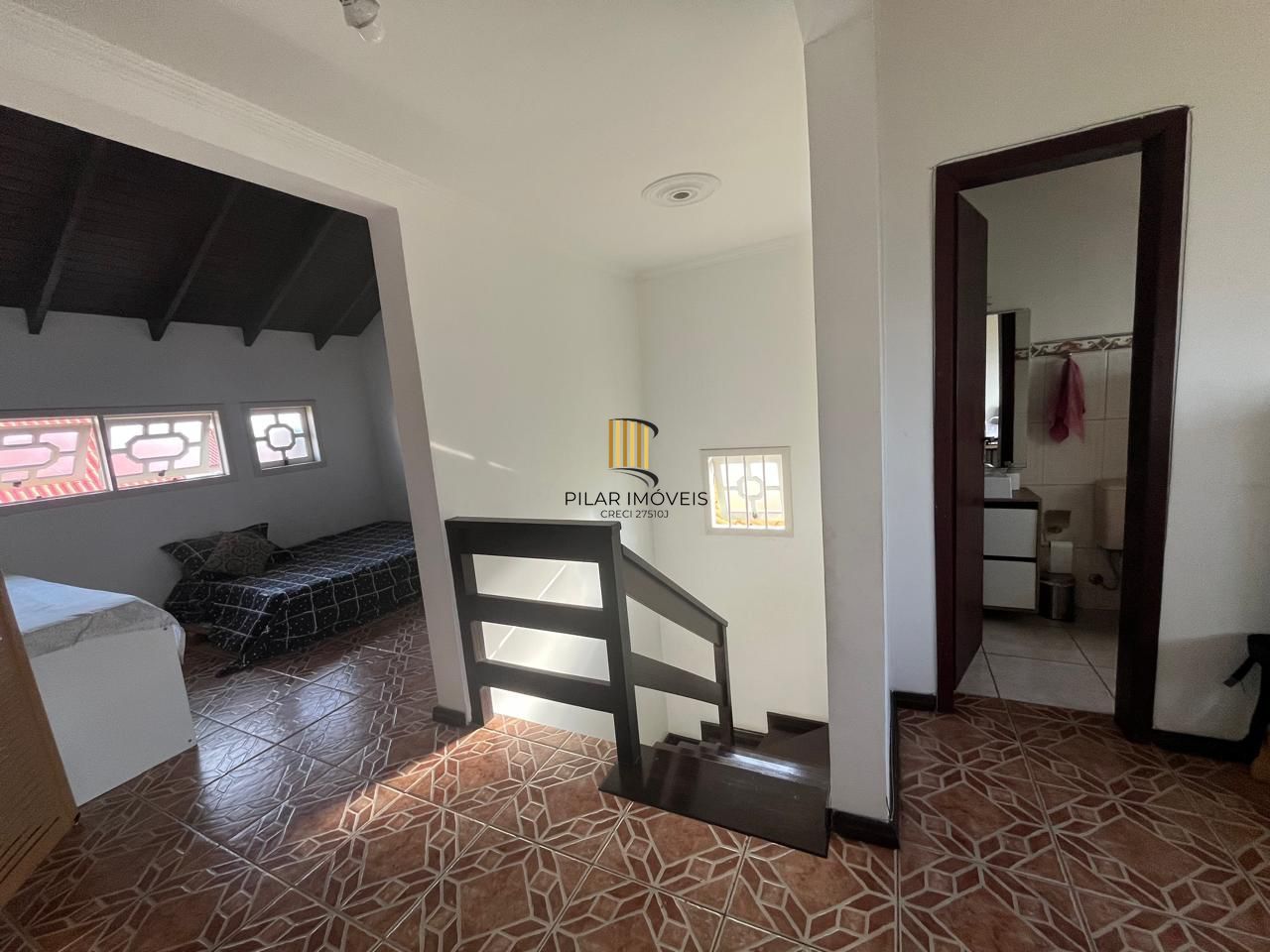 Casa triplex em condomínio no Ecoville com 2 suítes