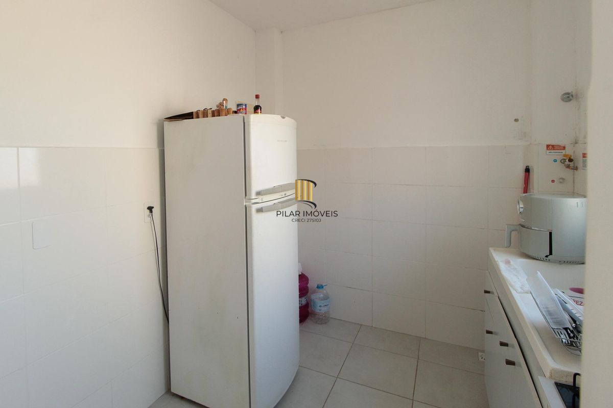 Apartamento 2 dormitórios Linda Vista, 1 vaga e Piscina na Av. Protásio Alves