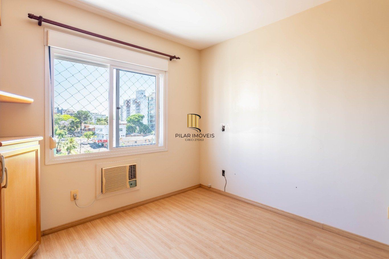 Apartamento com 3 Quartos, 1 suite e 1 vaga à Venda no bairro Tristeza.
