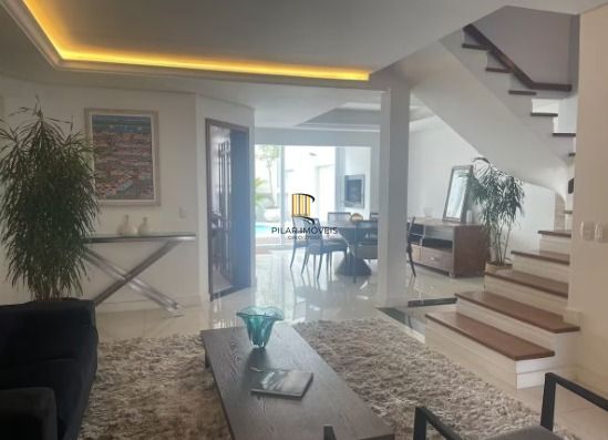 Casa 3 dormitórios no Bairro Chácara das Pedras