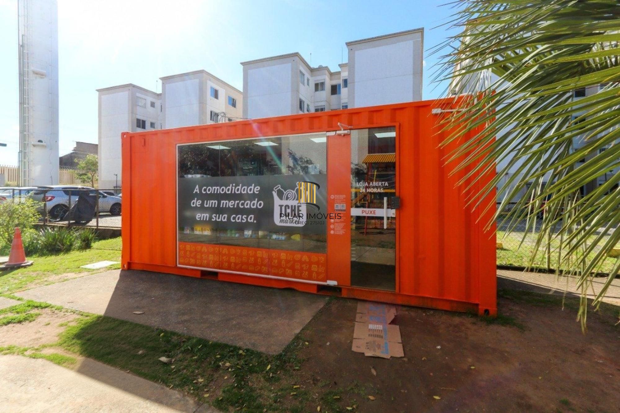 Apartamento com 1 dormitório e com 1 vaga de garagem em Canoas.