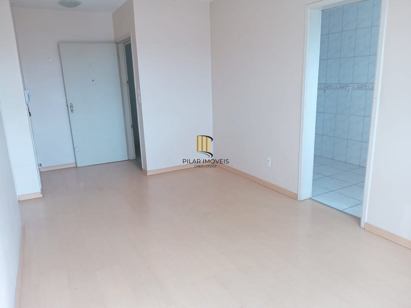 Apartamento com 1 quarto e 1 vaga de garagem no Bairro Sarandí
