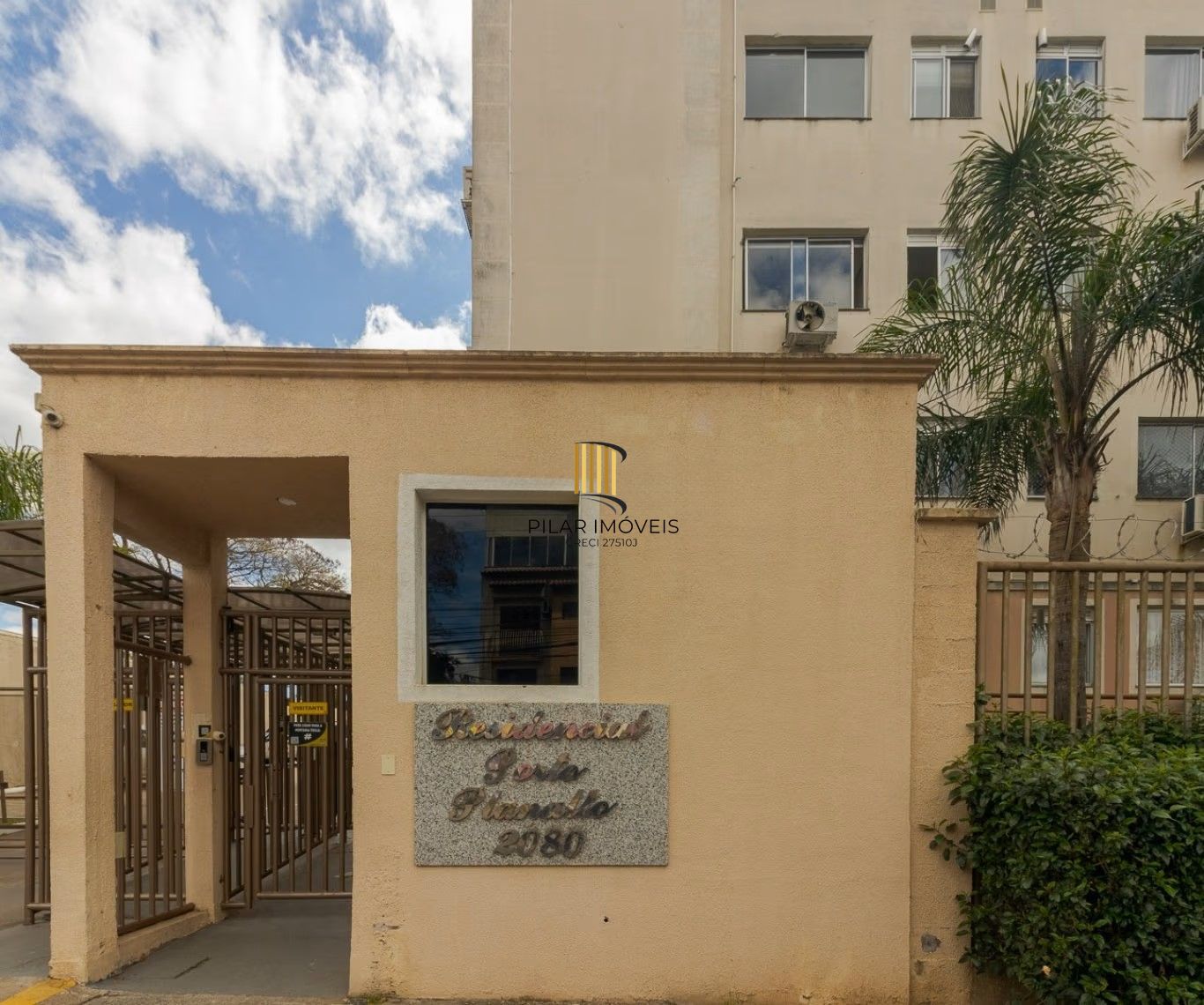 Apartamento térreo, 2 quartos, vaga e  piscina no bairro Jardim Itu