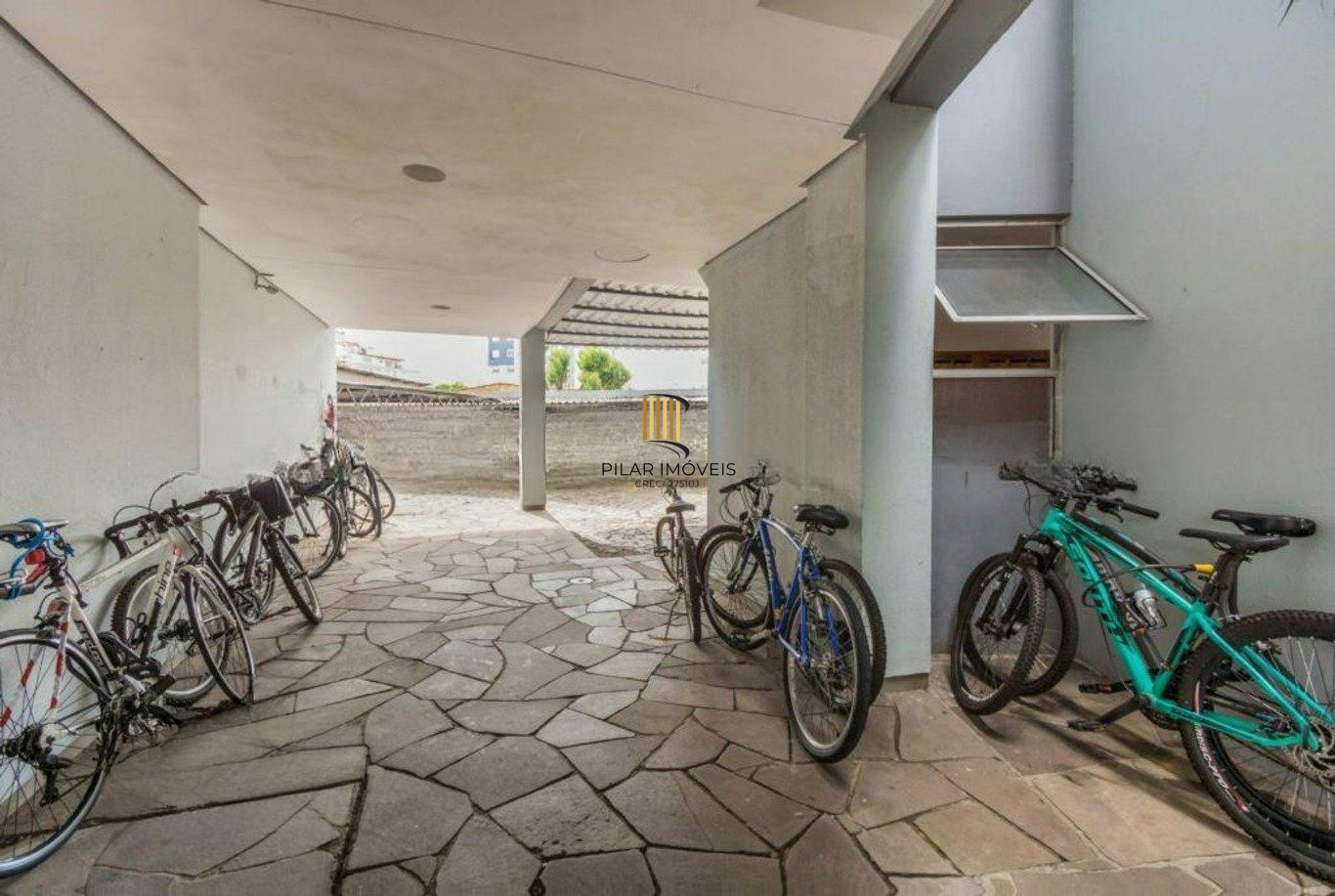 Apartamento com 1 quarto e 41m² à venda em Santana, Porto Alegre