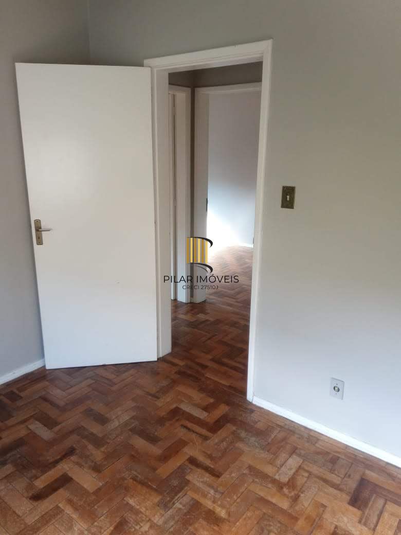 Apartamento de 3 dormitórios e demais peça Bairro Cristal