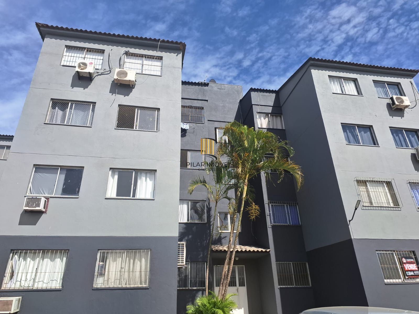 Apartamento 2 dormitórios 1 vaga de garagem no Bairro Maria Regina Alvorada