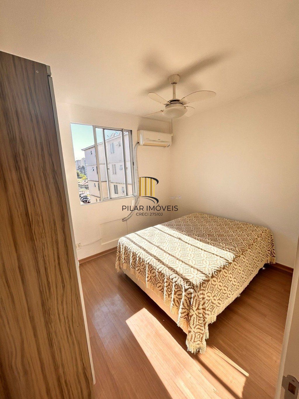 Apartamento com 3 dormitórios e 1 vaga de garagem no bairro Fátima em Canoas