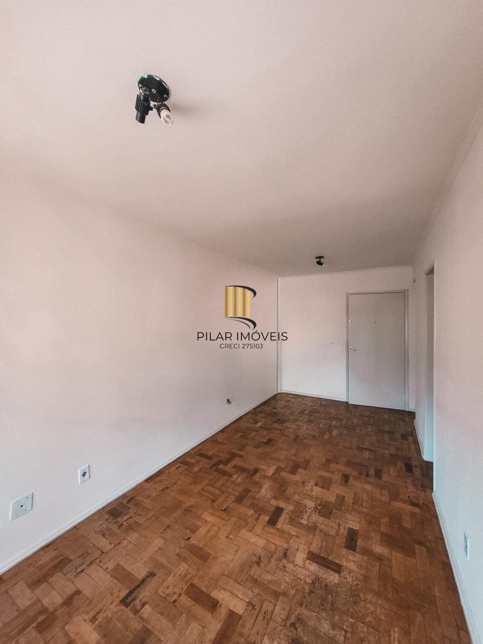 Apartamento JK, 26,48m² privativos a venda na rua General Lima e Silva.