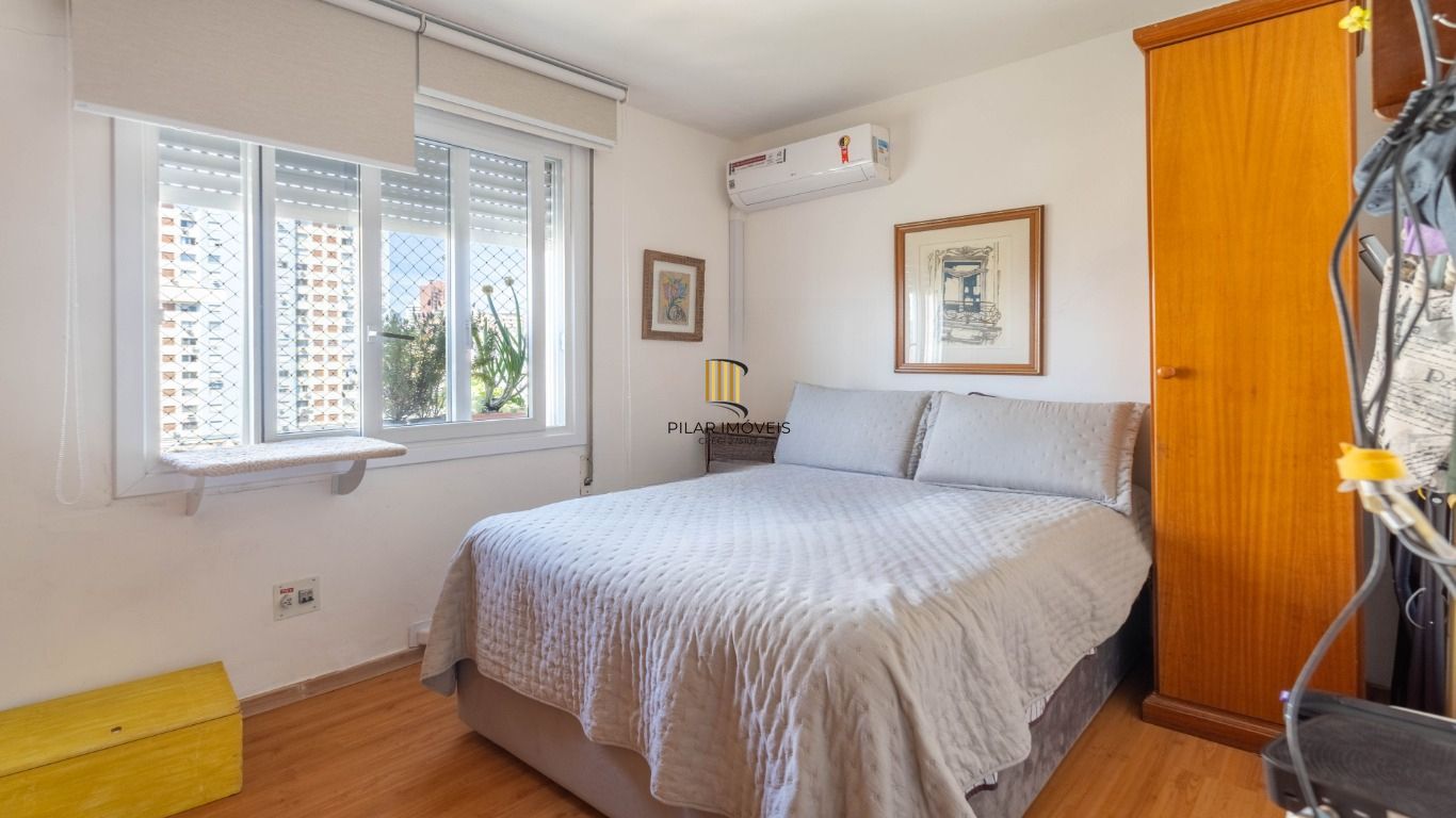 Apartamento com 2 dormitórios e 1 vaga de garagem no Bairro Santana