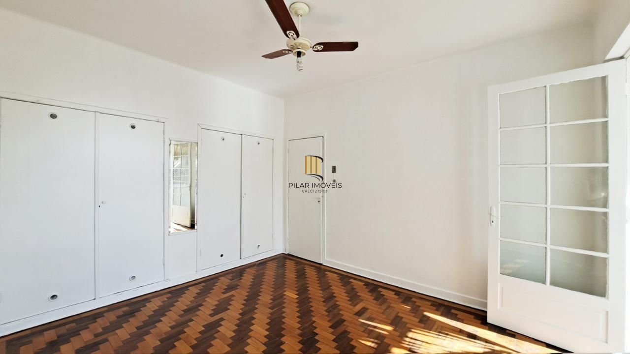 Apartamento 3 Dormitórios, 123m², Último Andar com Vista para o Guaíba