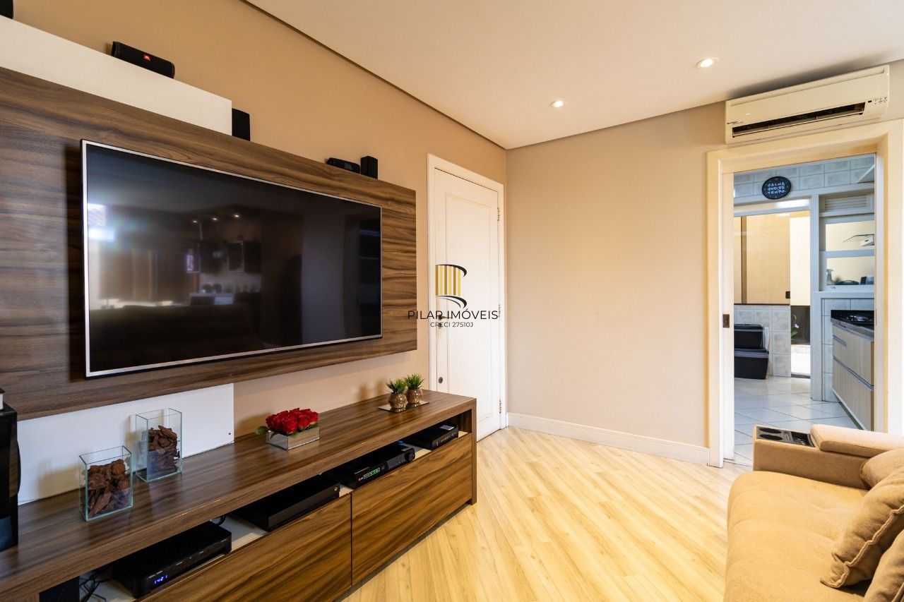 Apartamento mobiliado 2 quartos, vaga e churrasqueira no bairro Cristo Redentor