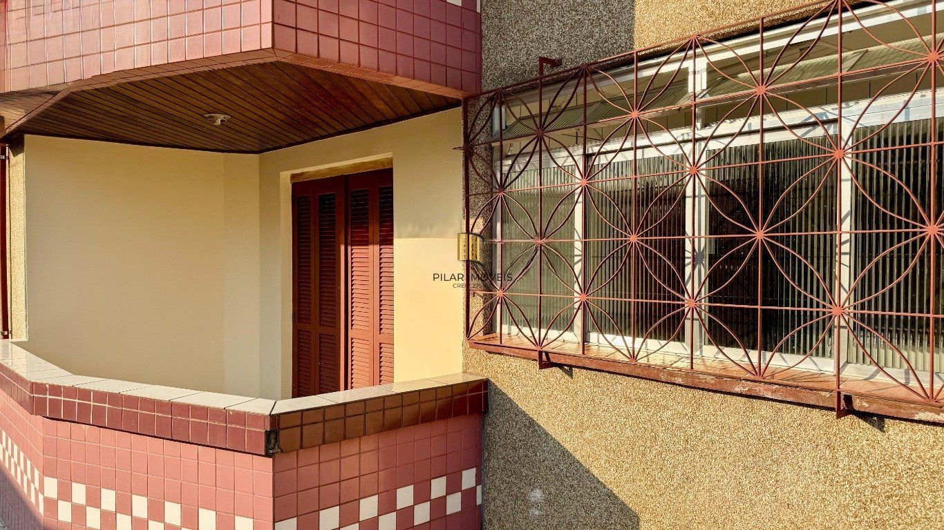 Apartamento com 2 dormitórios e 2 vagas de garagem em Canoas.