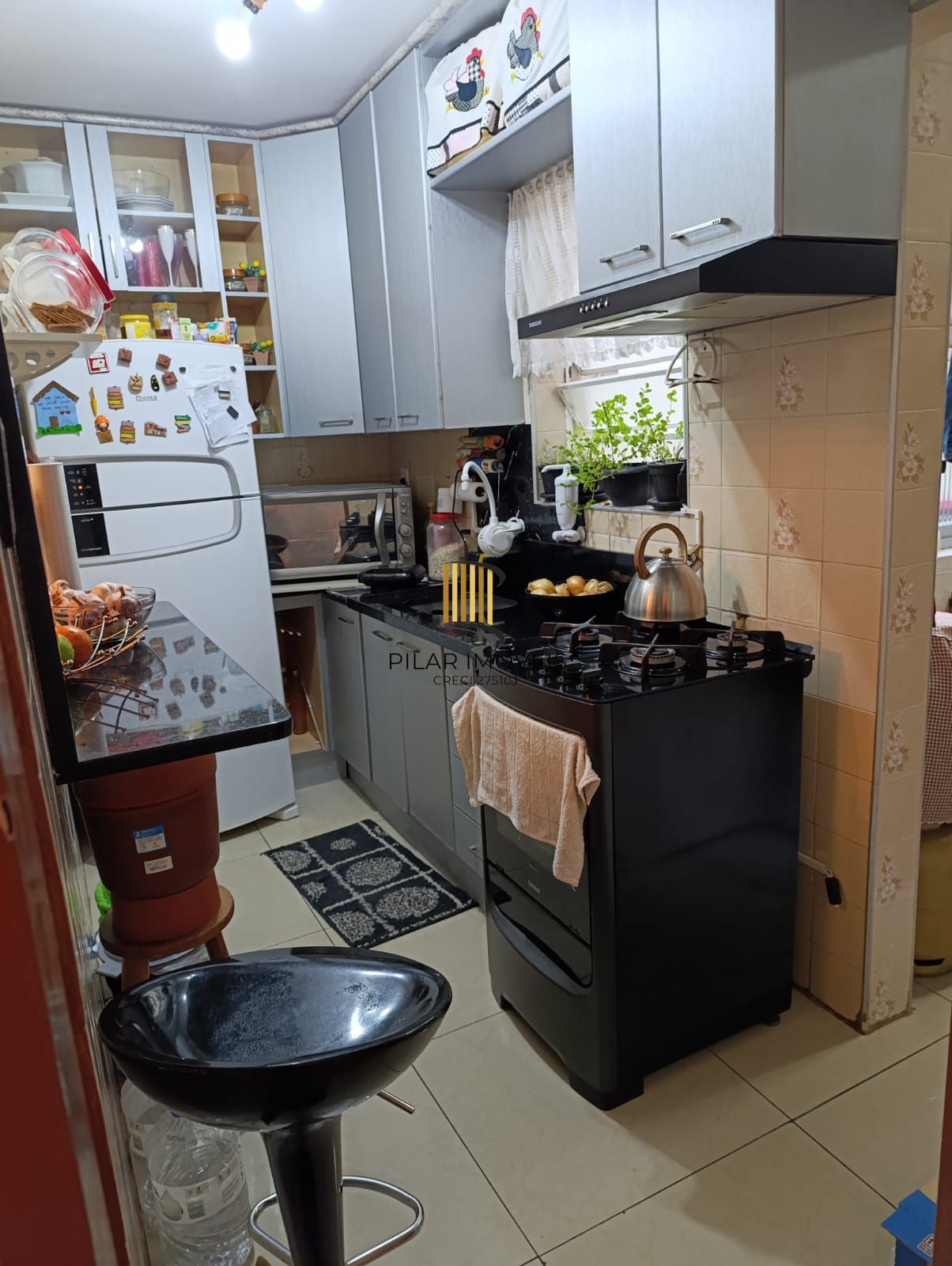 Apartamento semi mobiliado de 1 dormitório bairro Sarandi