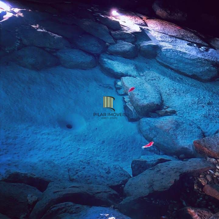 Casa de Esquina com 5 dormitórios com lago ornamental em Taquara