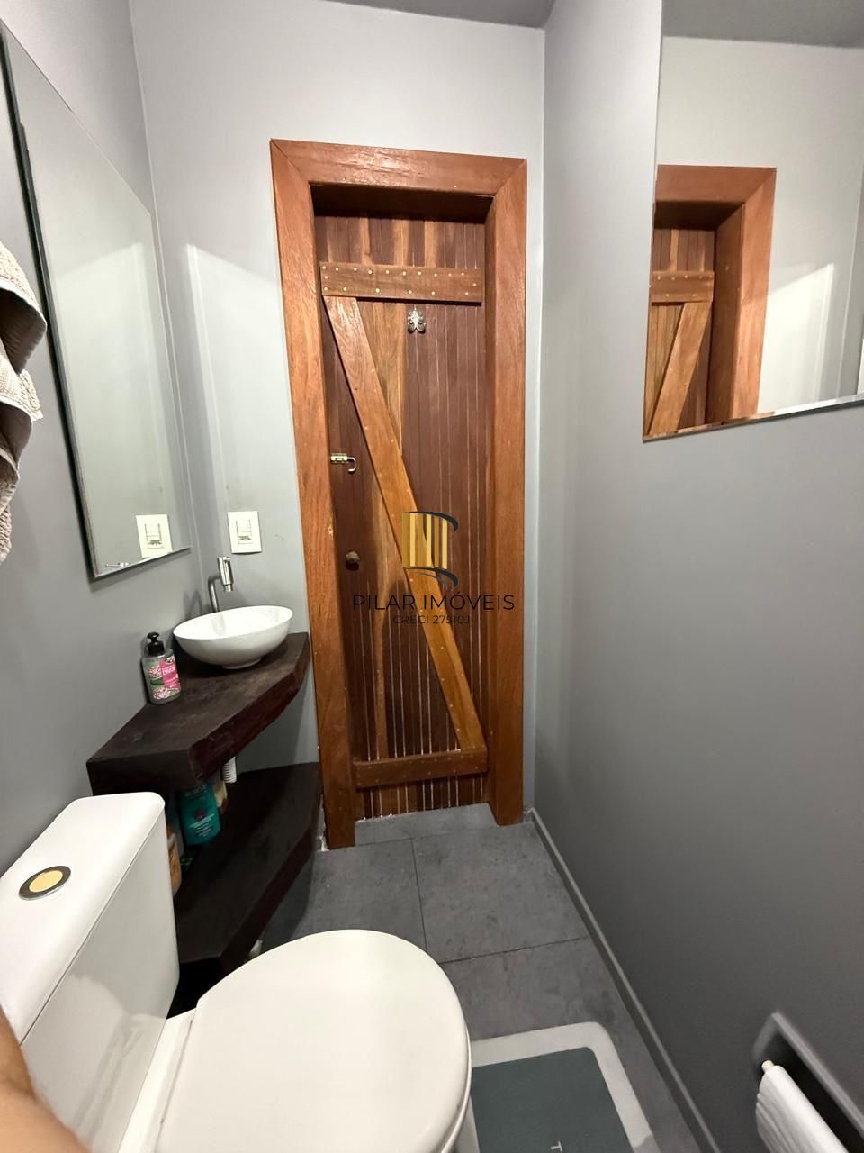 Casa semi mobiliada de 4 dormitórios bairro São Sebastião