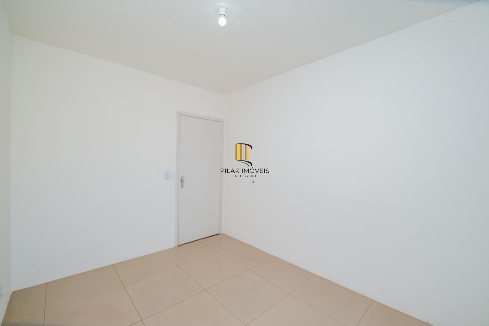 Apartamento com 2 quartos, 2 banheiros e 1 vaga no bairro Azenha.