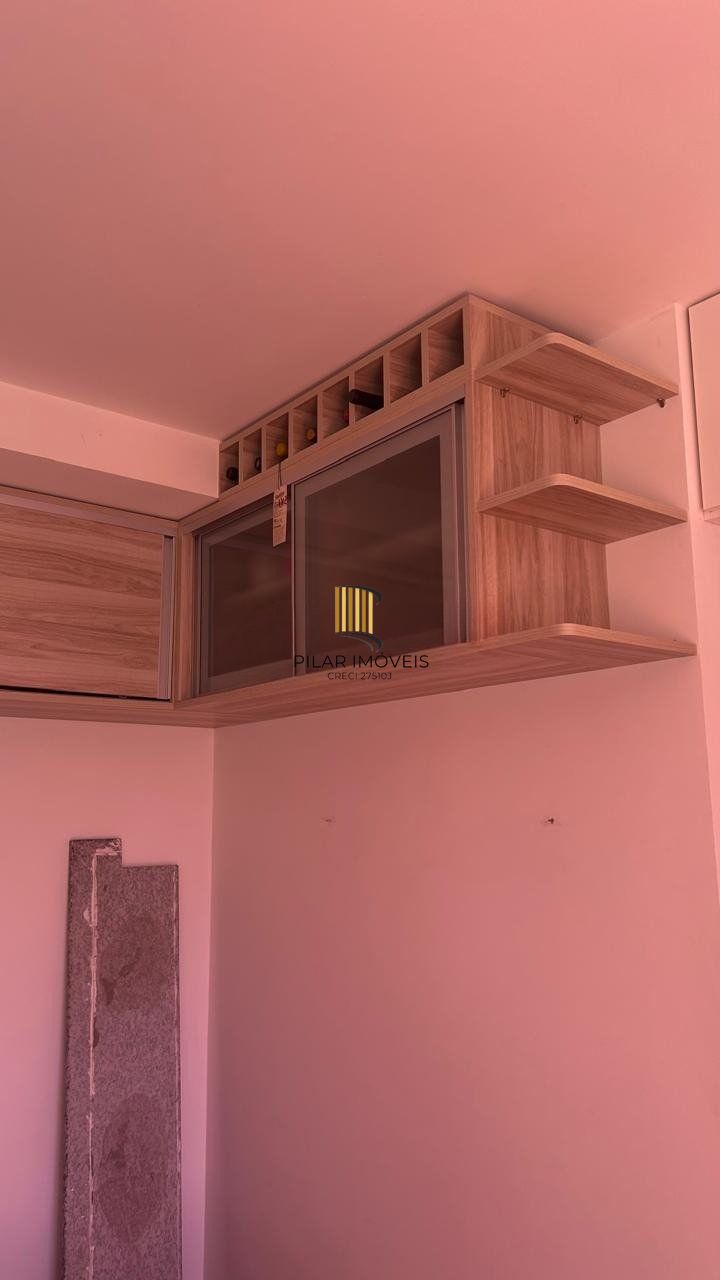 Apartamento de 1 quartos, suíte, elevador, 1 vaga no bairro Azenha