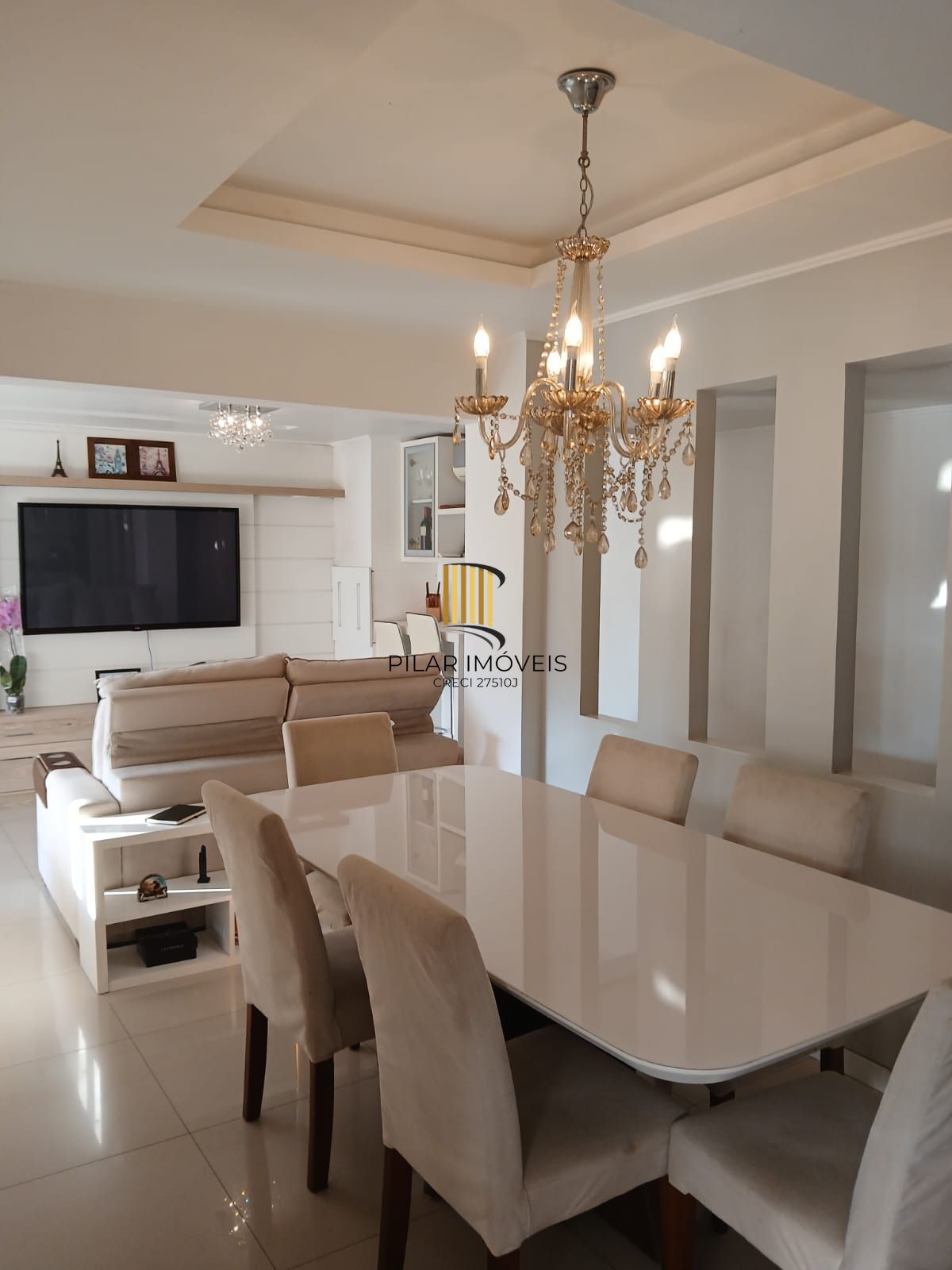 Apartamento com 3 quartos(1 suíte) e 1 vaga de garagem no Bairro Jardim Lindóia