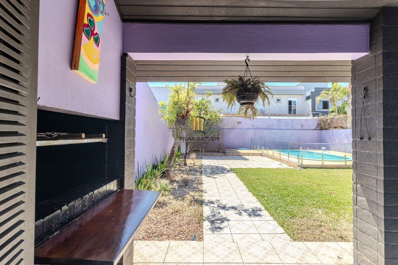 Casa com 3 quartos, vaga, piscina, Juncker e com patio no Jardim Planalto