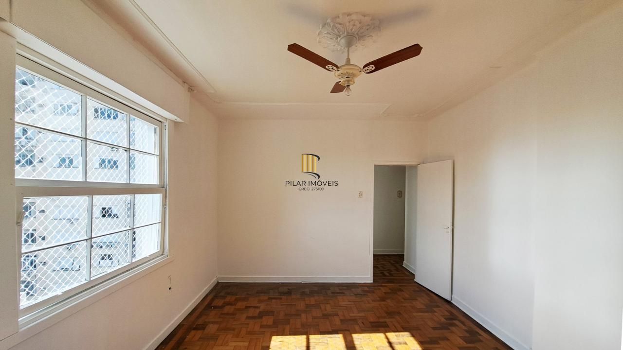 Apartamento 3 Dormitórios, 123m², Último Andar com Vista para o Guaíba