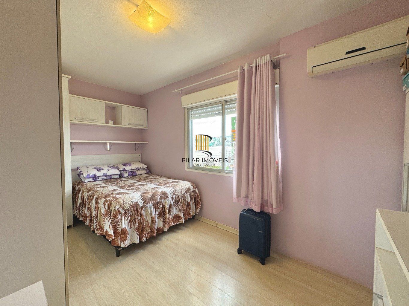 Apartamento com  2 dormitórios e com 1 vaga de garagem em Canoas.