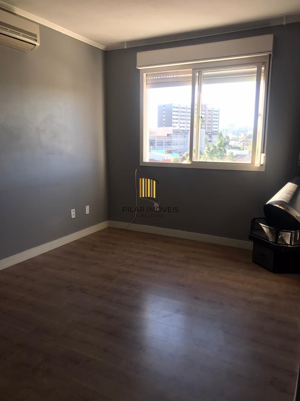 Apartamento à venda 1 quarto, com vaga no bairro Teresópolis.