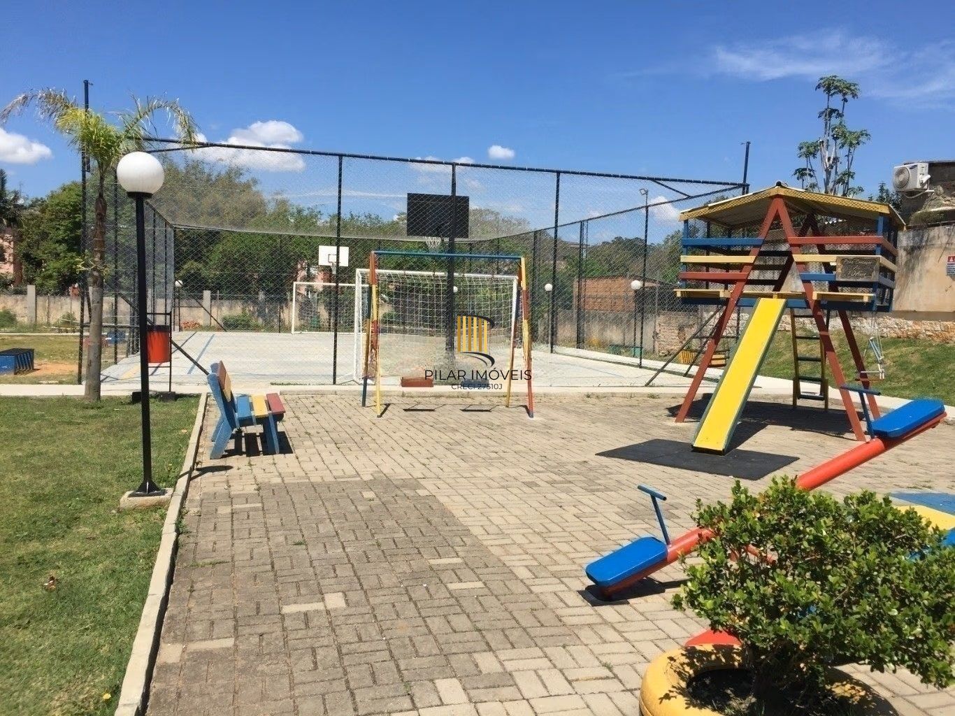 Apartamento térreo, 2 quartos, vaga e  piscina no bairro Jardim Itu