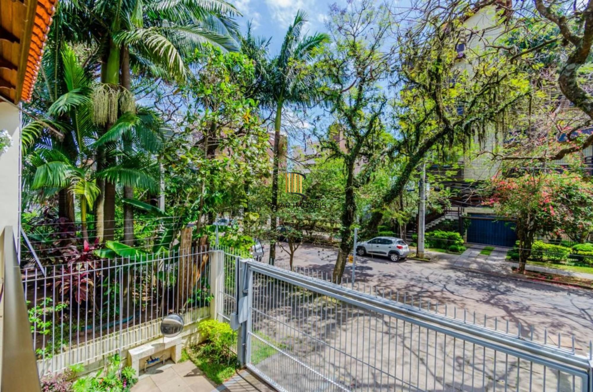 Casa à venda no Jardim Lindóia com piscina e 6 vagas