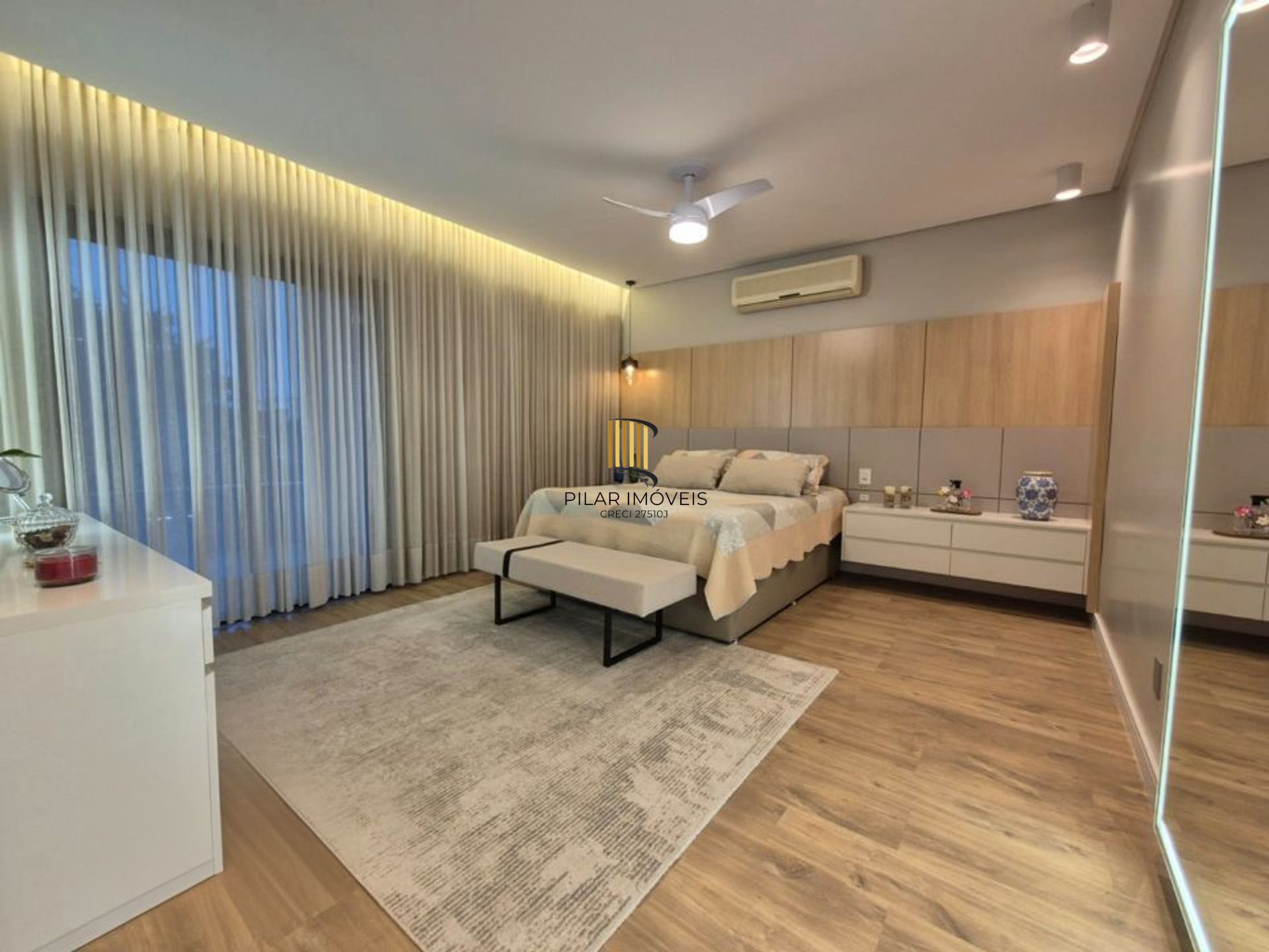 Casa de 3 dormitórios e 2 vagas de garagem coberta Canoas.