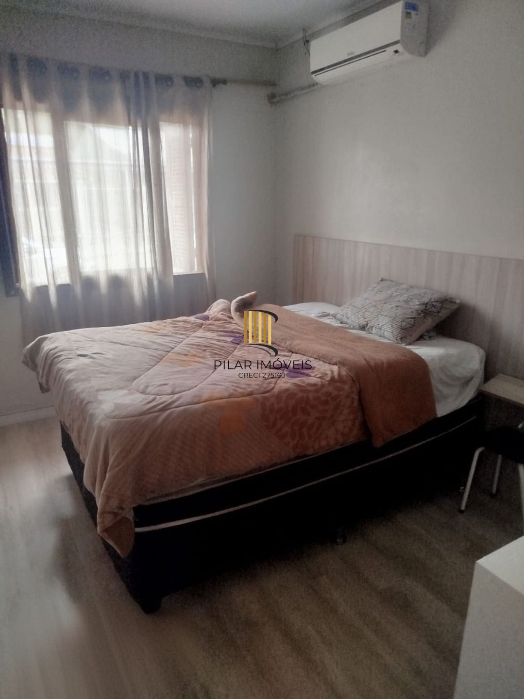 Casa de 2 dormitórios e 2 vagas de garagem em são José Canoas.