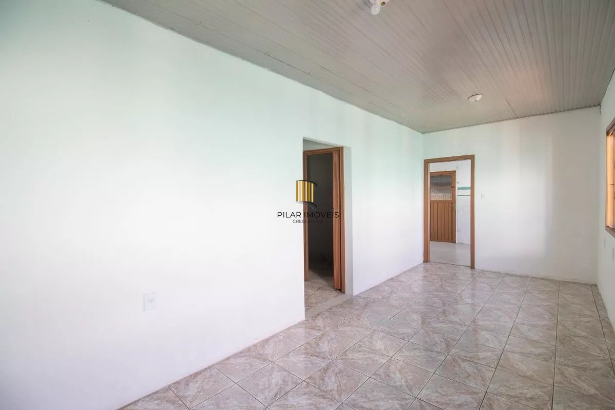 Casa 300m² à Venda na Vila Ipiranga . 2 Quartos, 2 Vagas, Salão e Churrasqueira