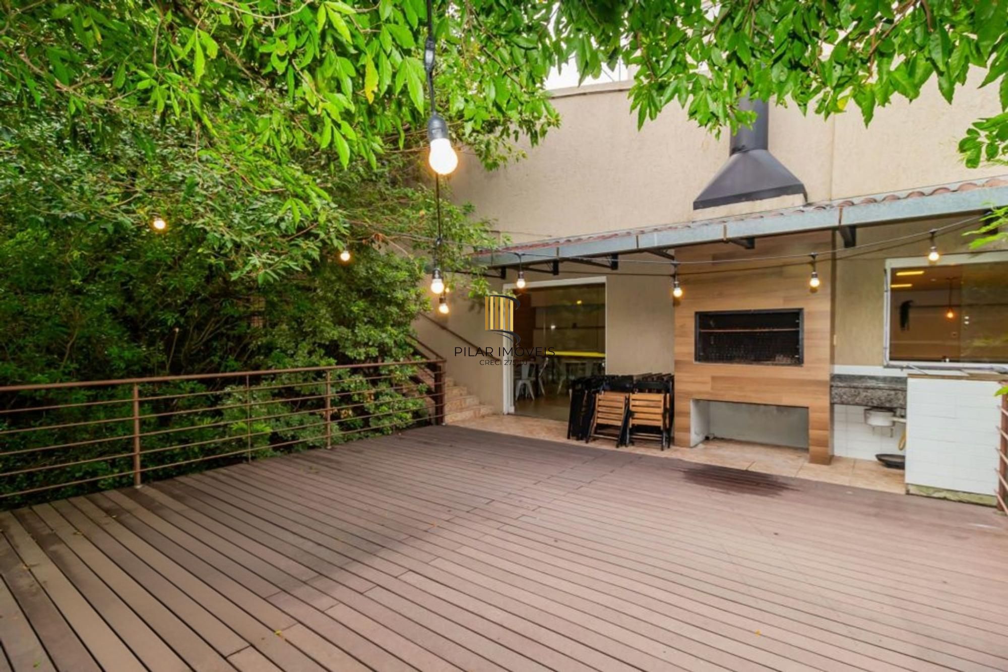 Apartamento de 3 dormitórios, 2 vagas, elevador no bairro Jardim Botânico