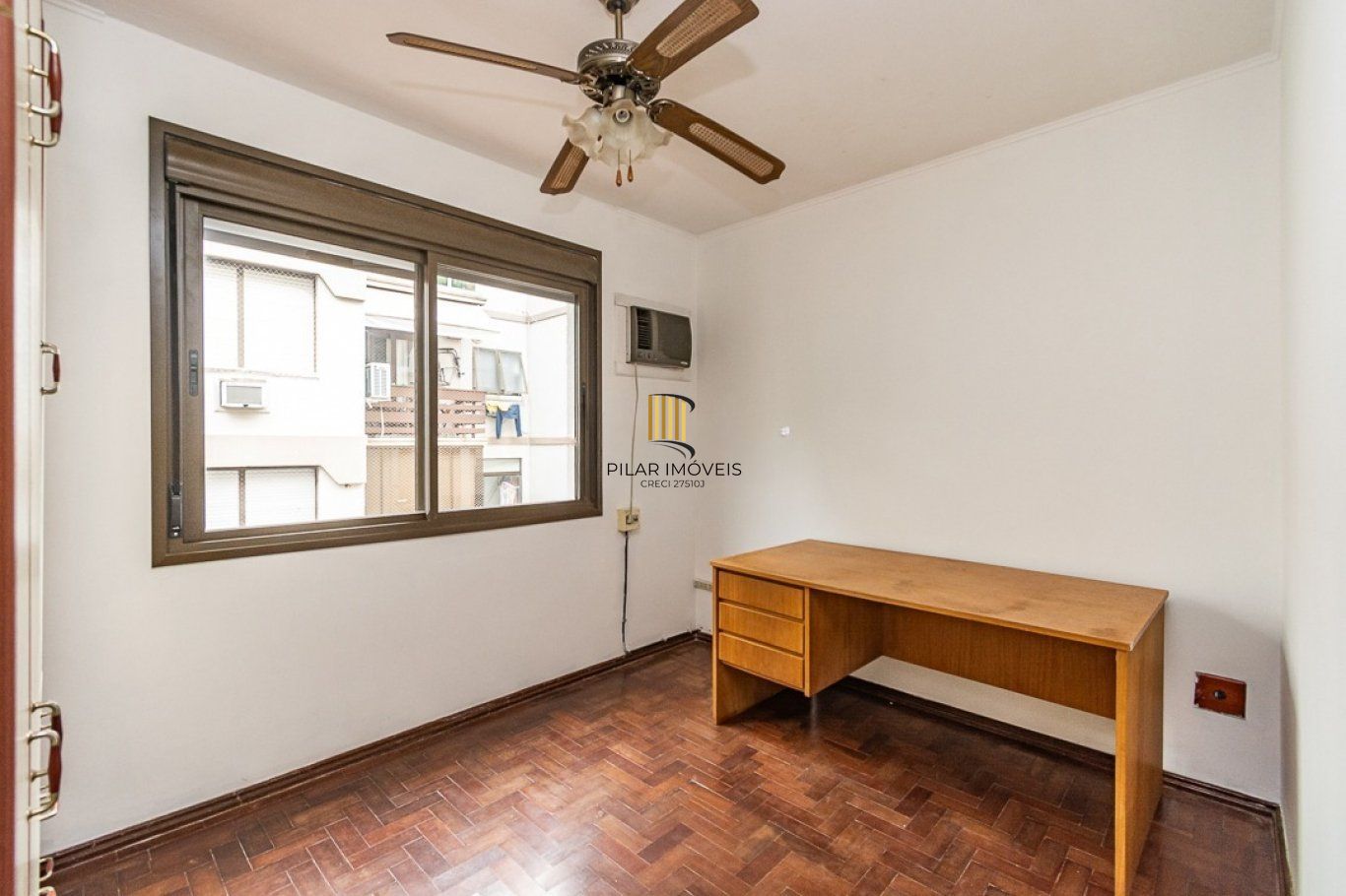 Apartamento com 2 dormitórios e 64m² à venda no Bairro Passo da Areia